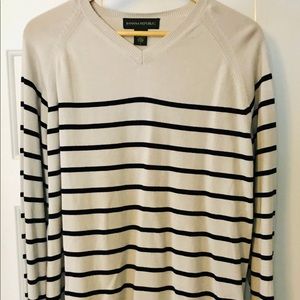 Lightweight pullover sweater